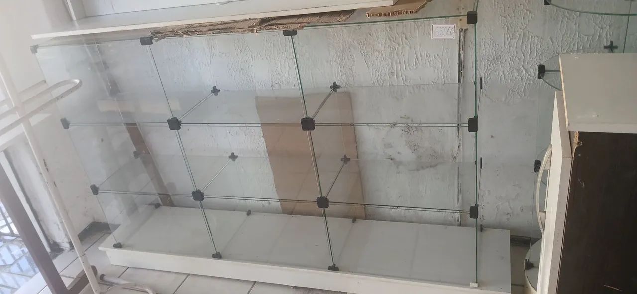 Vitrine de vidro 10 compartimentos 