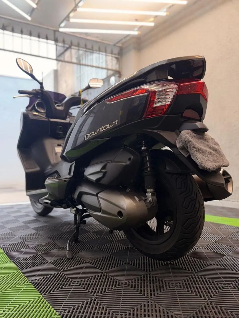 Downtown 300i scooter  - Foto 2