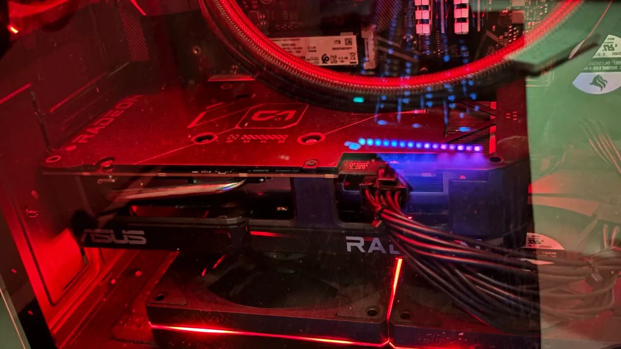 RX7600 8GB - Foto 4