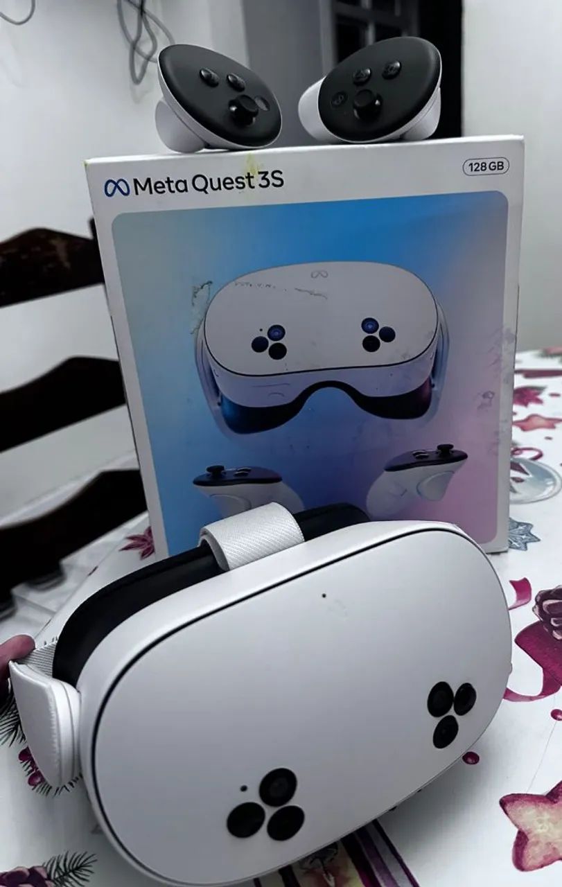 Vendo óculos de realidade virtual Meta Quest 3S - Periféricos e