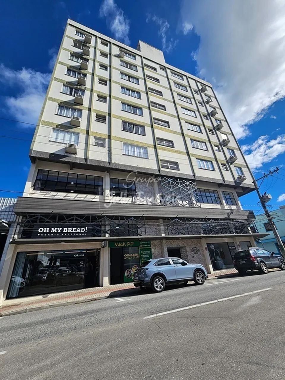 Apartamento amplo três suítes no Centro de Brusque - Foto 2