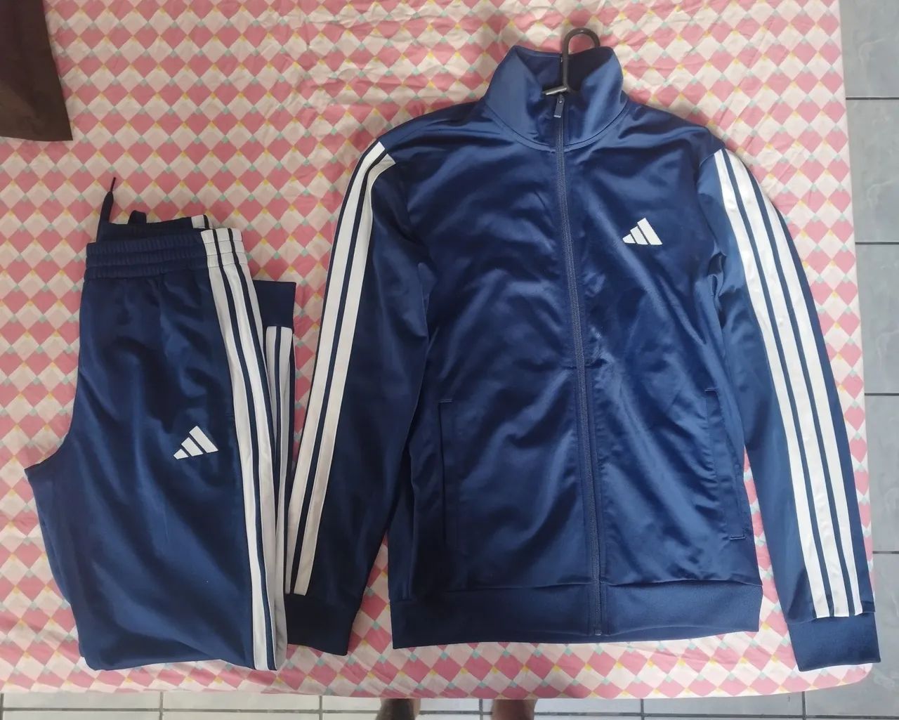 Conjunto Adidas tamanho P - Foto 3