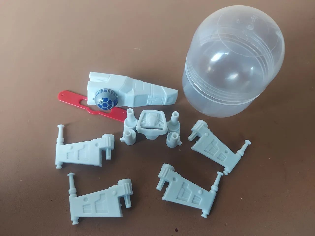 Miniatura X-Wing Star Wars - Coleção Kinder Ovo Maxi - Foto 2