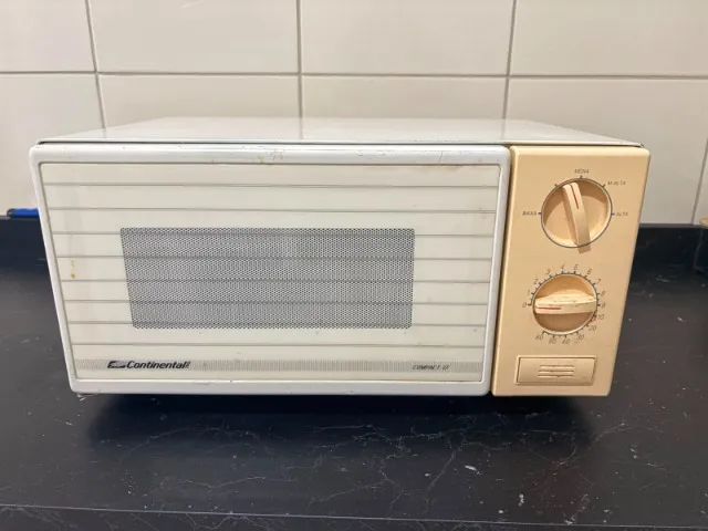 MICROONDAS CONTINENTAL 21L 