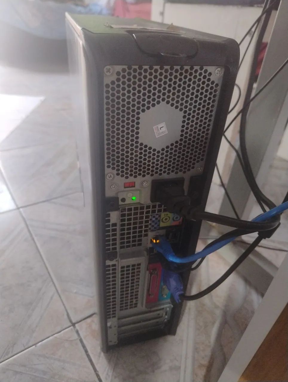 Computador desktop Dell, 4gb ram  - Foto 3