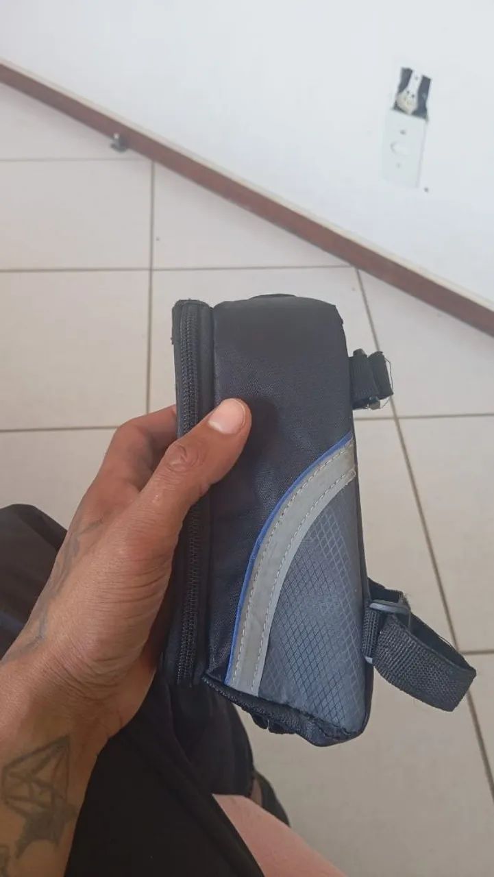 Bolsa Impermeable Porta Teléfono Celular Para Bicicleta - Foto 4