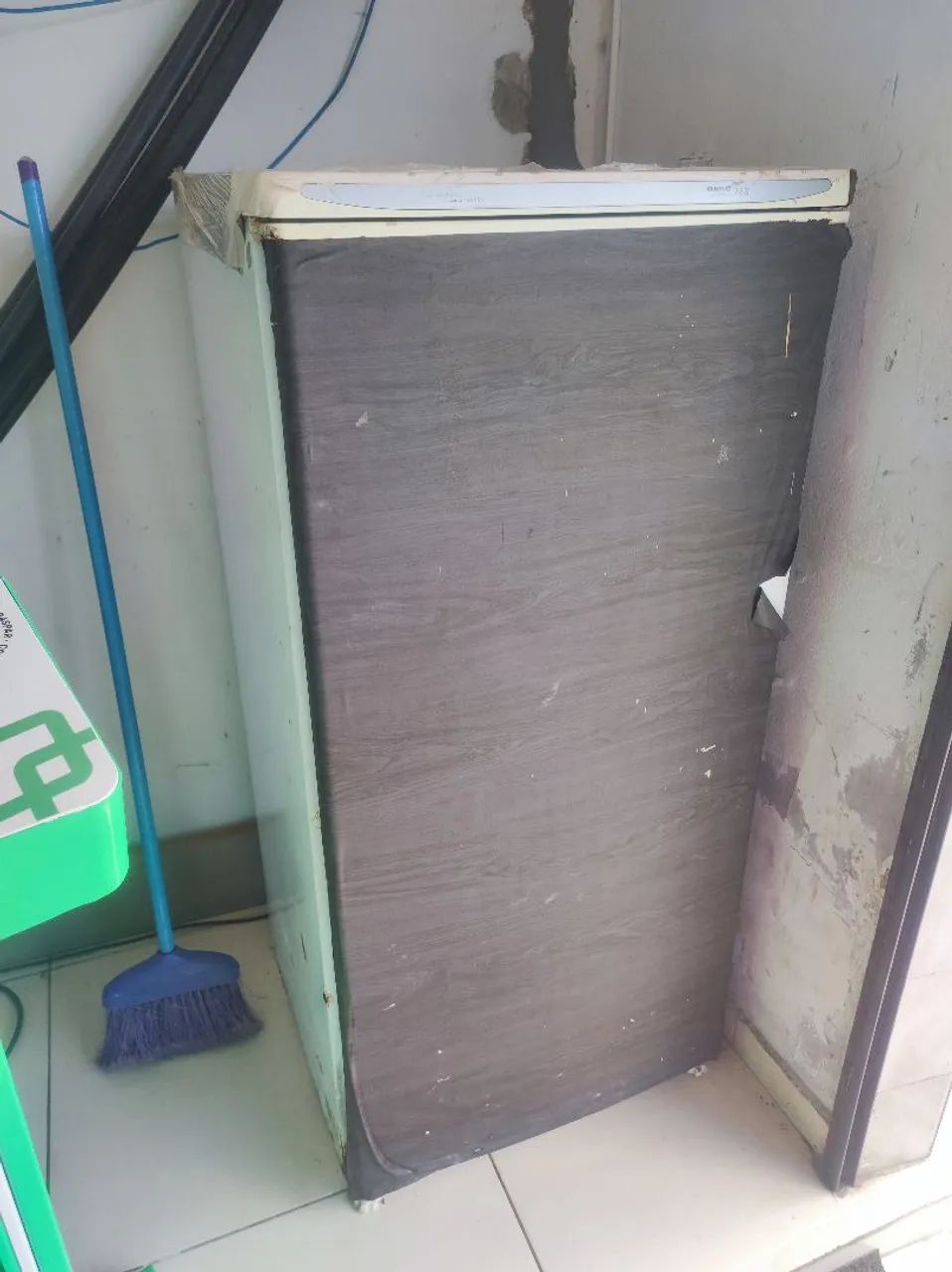 Geladeira Dako 280l