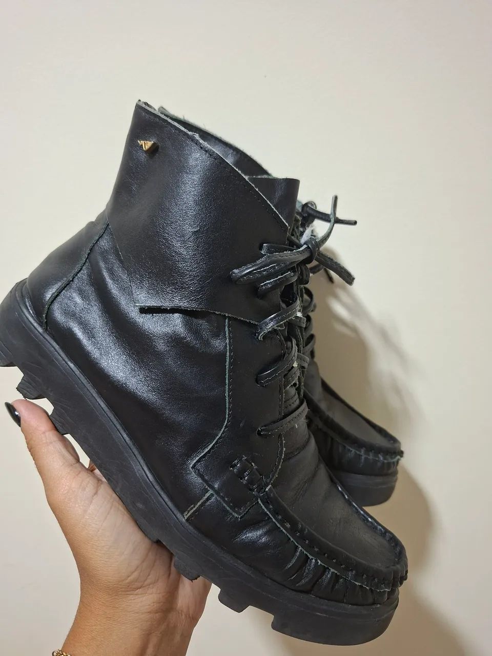 Botinha em couro de cabra  - Foto 2