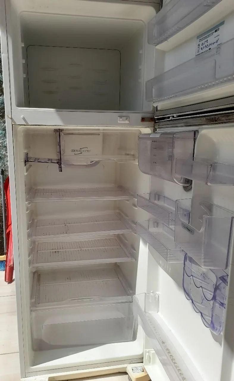 Vendo essa geladeira  - Foto 3