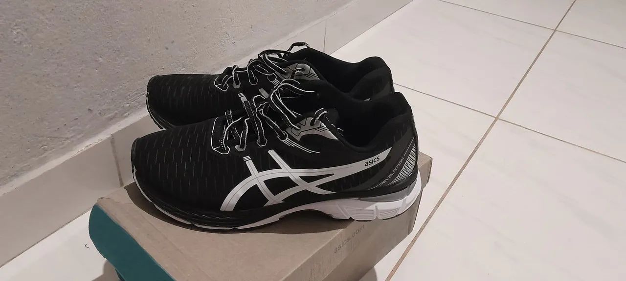 Tenis asics 