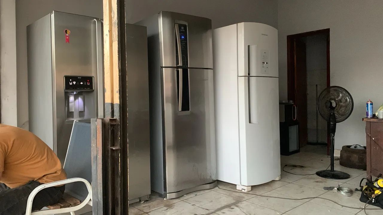 Refrigerator With or Without Defects