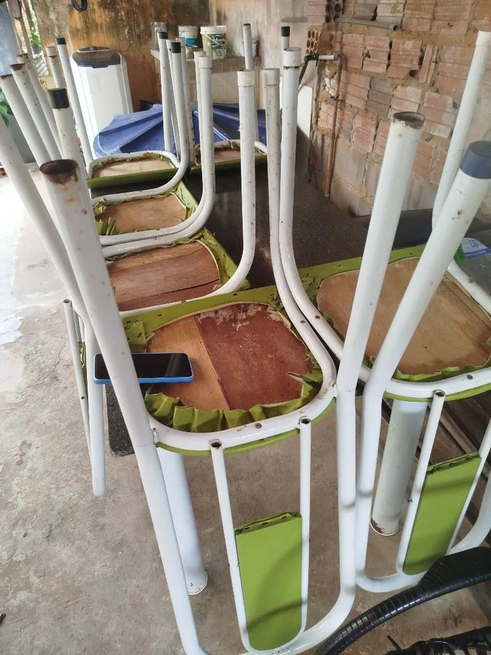 Mesa de mármore com 6 cadeiras  - Foto 2