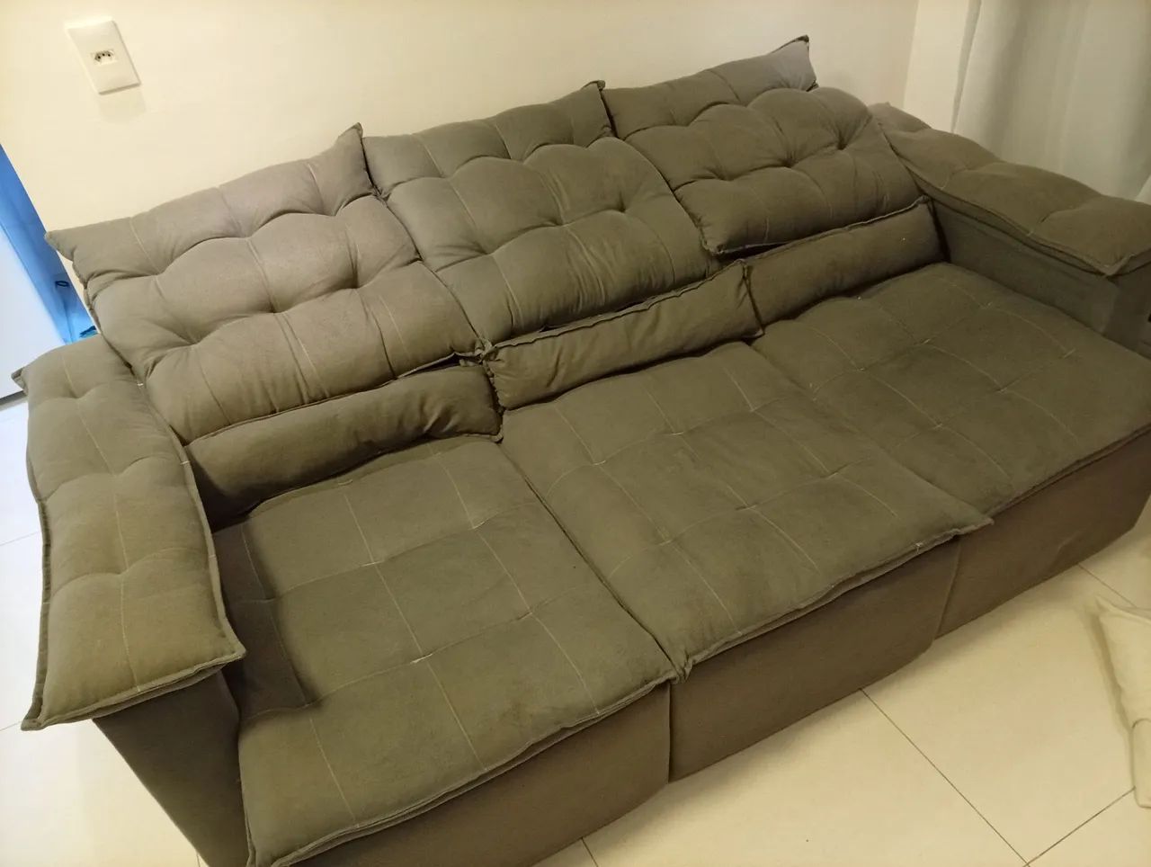 Sofá Retrátil e Reclinável 3 Lugares - Foto 3