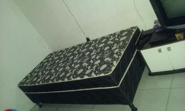 Cama box de solteiro 180
