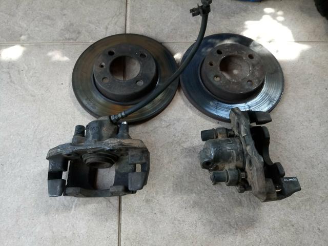 Pinças de freio e discos Gol G3 serve nos quadrados perfeito estado vendo separado tb - Foto 4