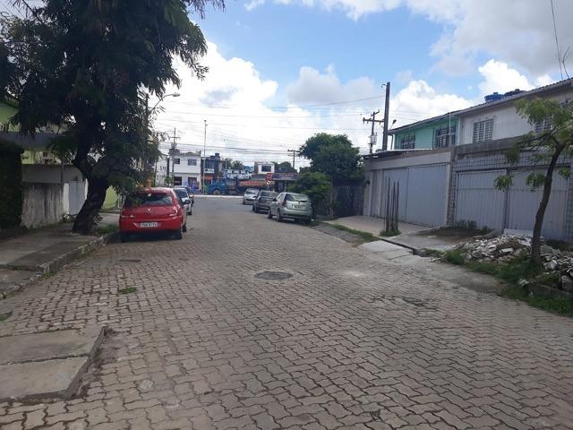 Belíssima Casa Duplex Reformada 3 Qtos/ 3 Vagas/ a 5 Minutos De Boa Viagem No Ipsep - Foto 9