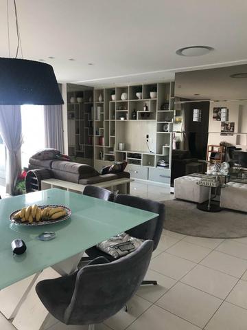 Vende_se um Lindo apartamento na Ponta do Farol próximo a Praia - Foto 3