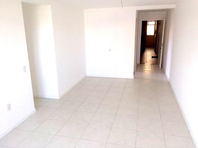 AP0695 Edifício Mistral, apartamento novo, 3 quartos, 2 vagas, piscina, bairro Papicu - Foto 4