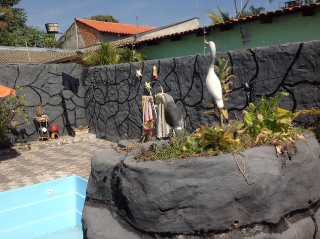 Casa em caldas na laje,piscina,barracao no fundo com divisão,bem localizada Itaguaí. - Foto 4