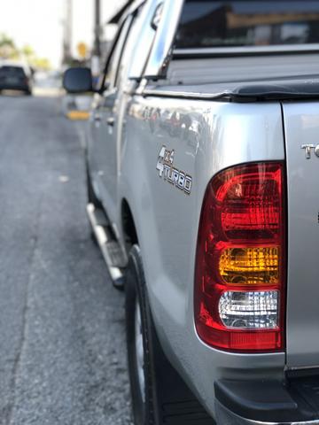 Toyota hilux 2008 turbo diesel 4x4 impecável aceito trocas - Foto 9