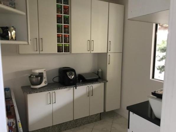 Casa no Residencial Praia de Buraquinho com 4/4 e 250m² no por R$ 720 mil! - Foto 12