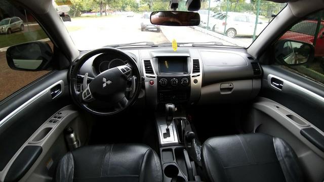 Pajero Dakar 3.2 HPE, 7 lugares, na cor branca. 2013/2014 - Foto 4