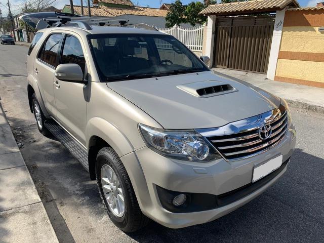 Hillux SW4 nova!!!! Diesel, 4x4, 7 lugares!!!!