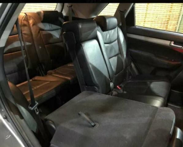 Carro Kia sorento SUV 2011 7 lugares teto solar - Foto 5