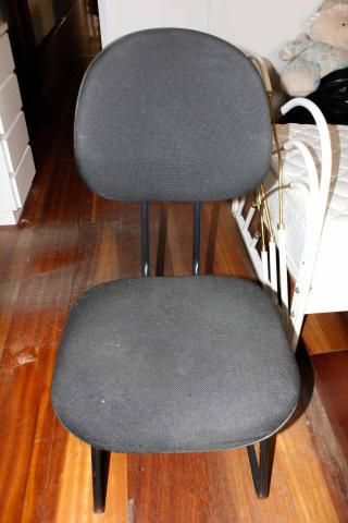 Cadeira de Escritório em Tecido Preto Fixa Office
