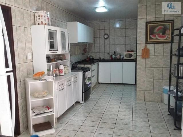 Casa para Venda em Salvador, Itapuã, 4 dormitórios, 1 suíte, 3 banheiros, 8 vagas - Foto 10