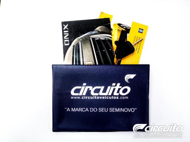 Onix LT 1.0 2016 Impecável - Foto 9