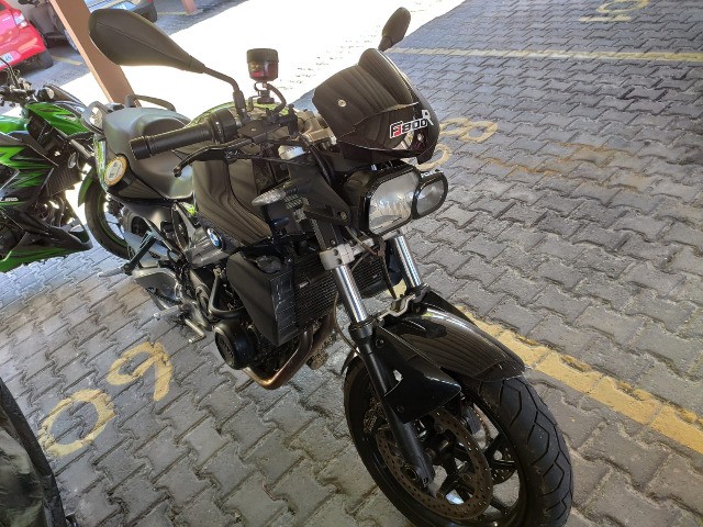 BMW F800R 2011/11 MUITO NOVA!