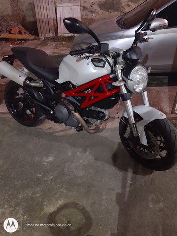 DUCATI MONSTER 796 IMPECÁVEL