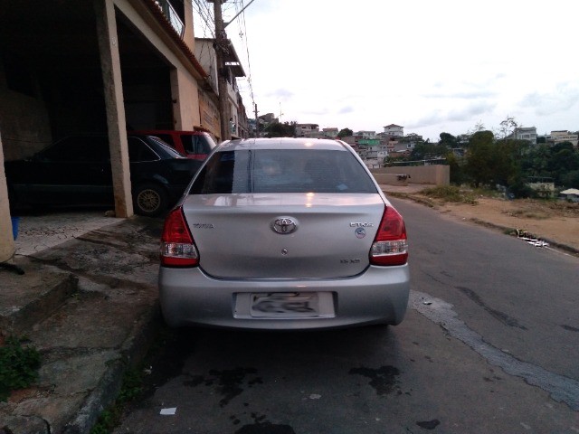 TOYOTA ETIOS XS SEDAN 1.5 FLEX 4P