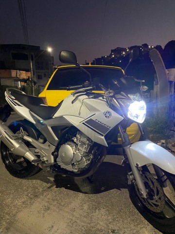 FAZER 250 BRANCA 2014 ZERA DEMAIS QUERO CARRO