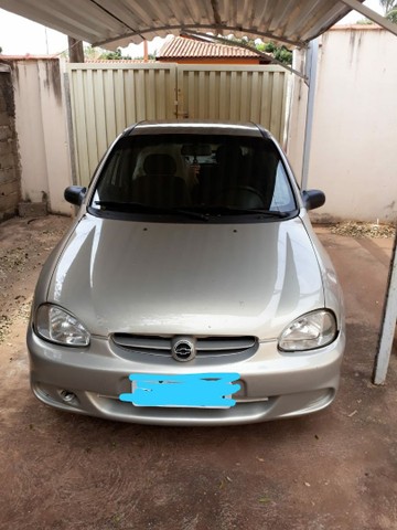 VENDO CORSA 2004