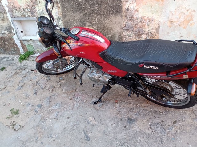 TITAN 125