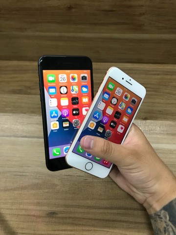 iPhone 8 com 64gb de memória // preto e Gold  - Foto 2