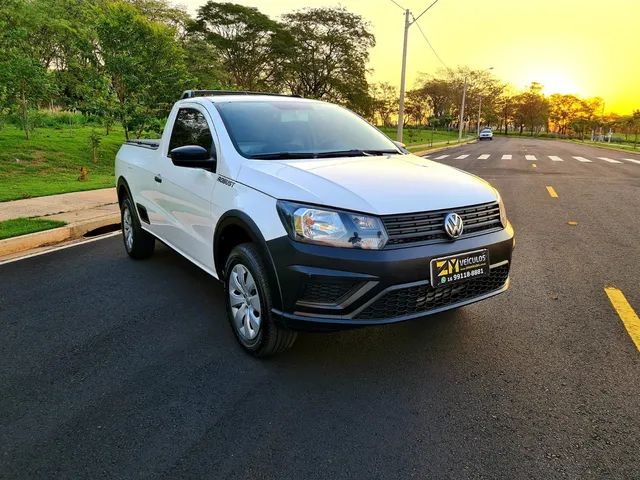 Comprar Picape Volkswagen Saveiro 1.6 G7 Cabine Dupla Cross Flex Cinza 2017  em Ribeirão Preto-SP