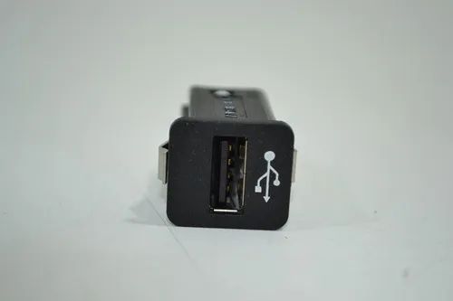 Tomada Entrada Usb Bmw Z4 Roadster 2014 Original