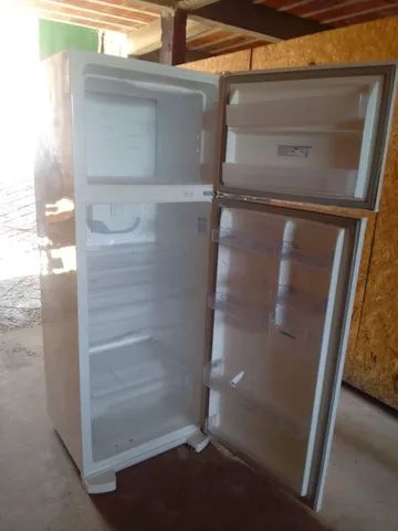 Vendo geladeira Eletrolux - Foto 2