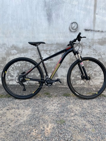 Bicicleta Caloi Moab 29 18v Mst Preto 2021 Rock Shox