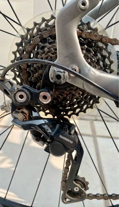 BICICLETA SPECIALIZED ROCKHOPPER 2018 AROS 29 OTIMO ESTADO  - Foto 5