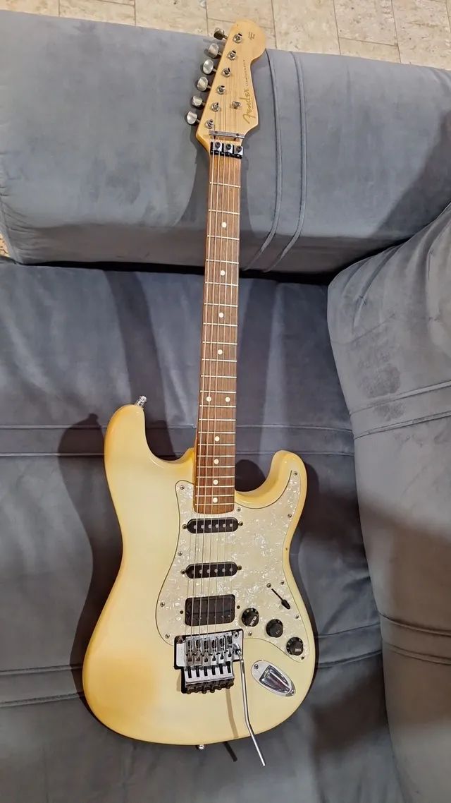 Fender Stratocaster MONTADA