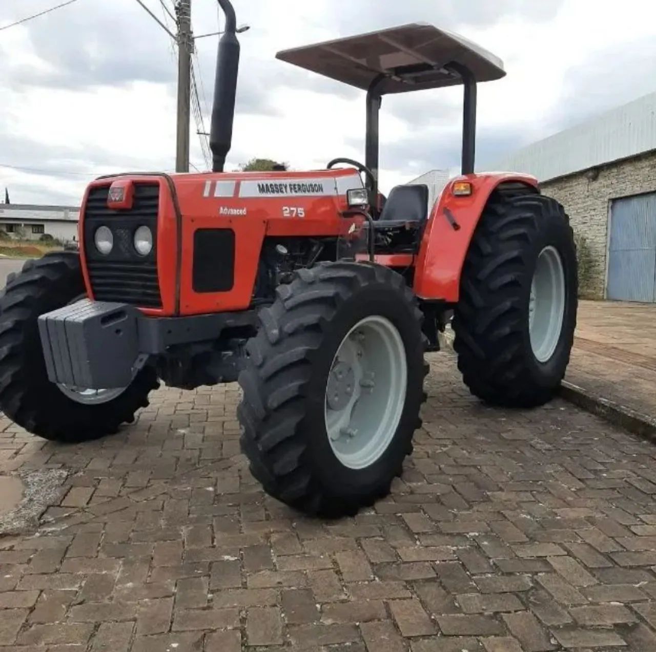 Trator massey Ferguson 275