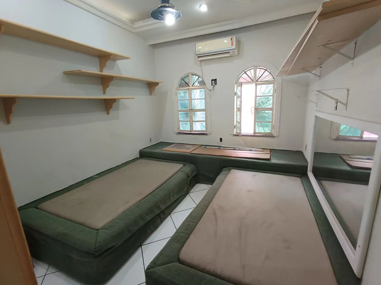//Casa com quintal e garagem no Ajuricaba - Financia  - Foto 5