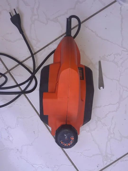 Plaina elétrica black decker  - Foto 4