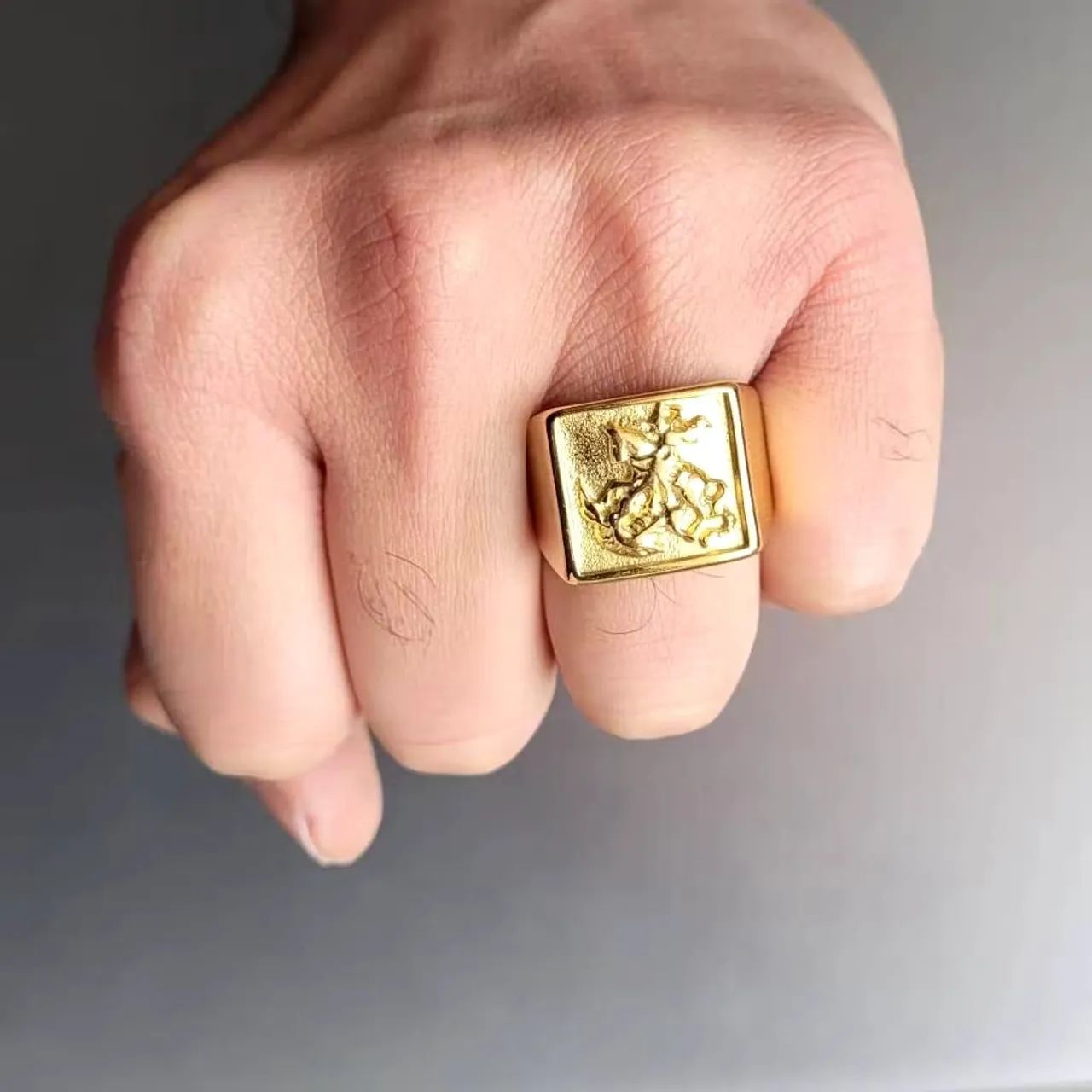 ANEIS MASCULINOS EM AÇO