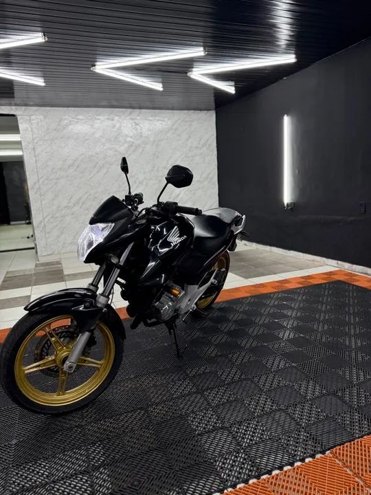 Honda CB300 2015 - Preço Imperdível! - Foto 4