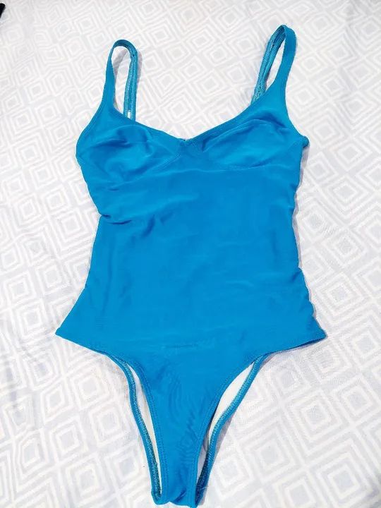 Biquínis e maios - Foto 2